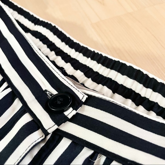 H&M Navy White Vertical Striped Button Up Skirt - Picture 6 of 9